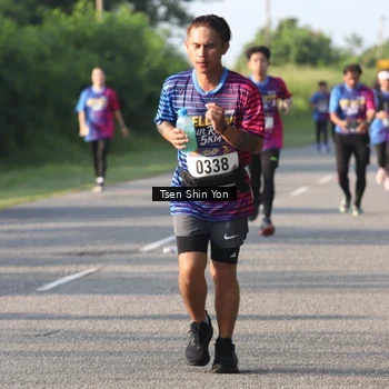 Runner Photo 8025359