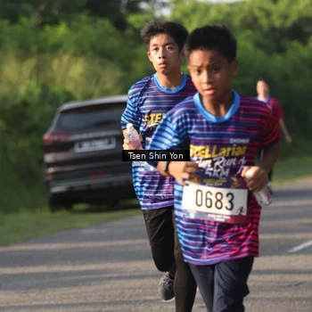 Runner Photo 8025365