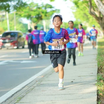 Runner Photo 8025377