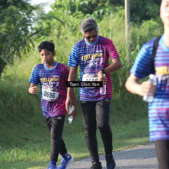 Runner Photo 8025471