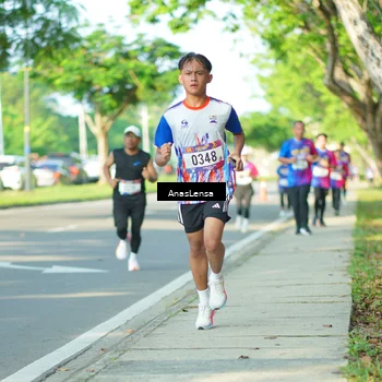 Runner Photo 8025800