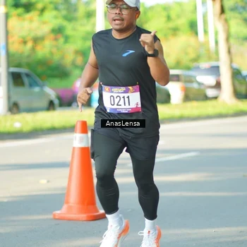Runner Photo 8025858