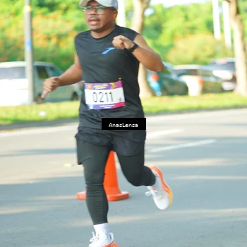 Runner Photo 8025865