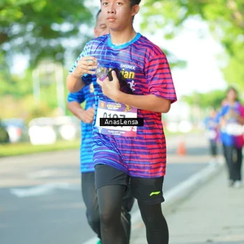 Runner Photo 8025917