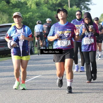 Runner Photo 8026024