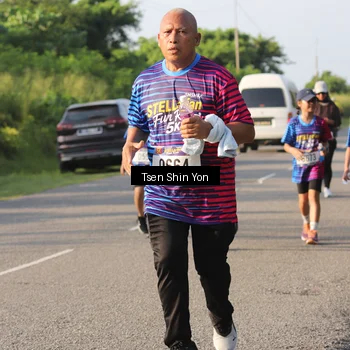 Runner Photo 8026055