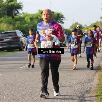 Runner Photo 8026056