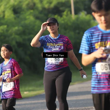 Runner Photo 8026111
