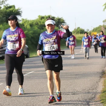 Runner Photo 8026140