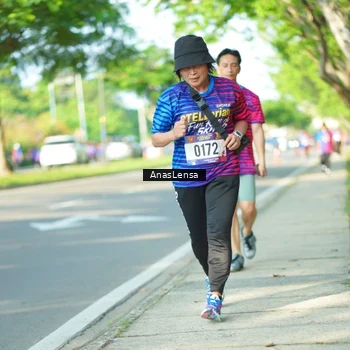 Runner Photo 8026338