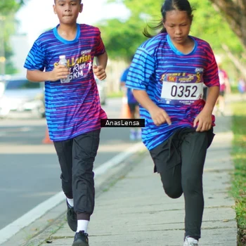 Runner Photo 8026381