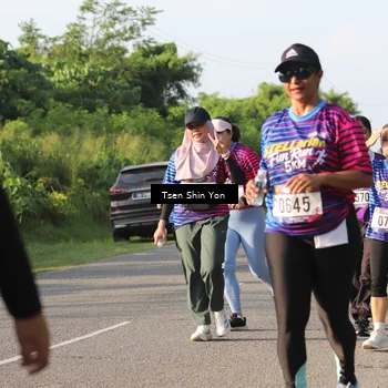 Runner Photo 8026475