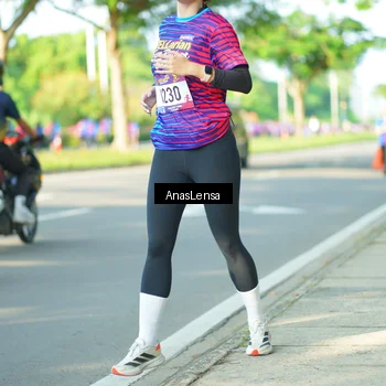 Runner Photo 8027020