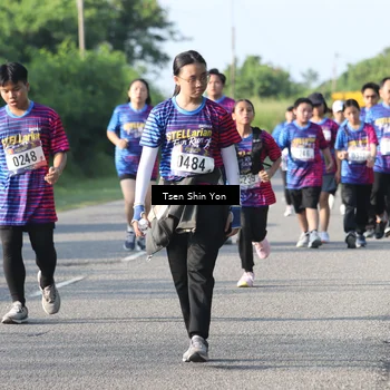 Runner Photo 8027023