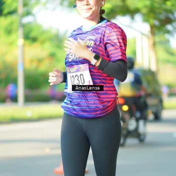 Runner Photo 8027033