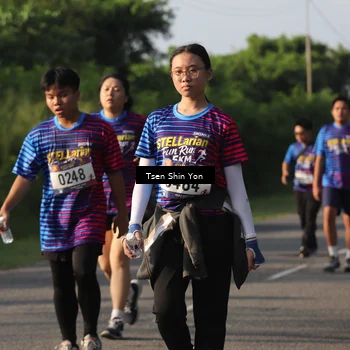 Runner Photo 8027042