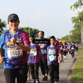 Runner Photo 8027066