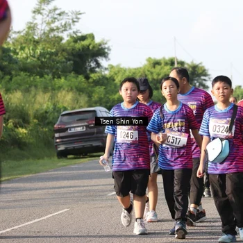 Runner Photo 8027083