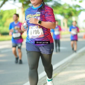 Runner Photo 8027092