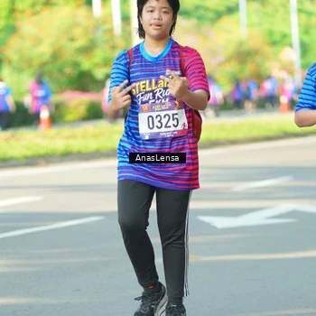 Runner Photo 8027103