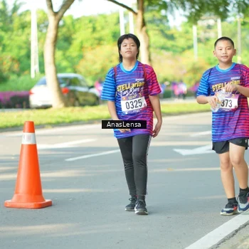 Runner Photo 8027112