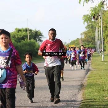 Runner Photo 8027115