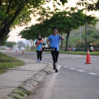 Runner Photo 8027377