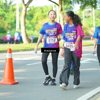 Runner Photo 8027684