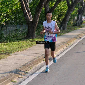 Runner Photo 8027731
