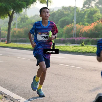 Runner Photo 8027890