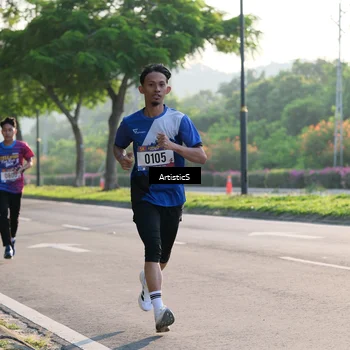 Runner Photo 8027915