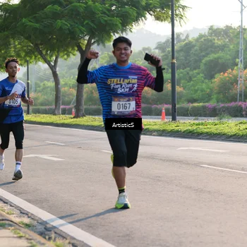 Runner Photo 8027923