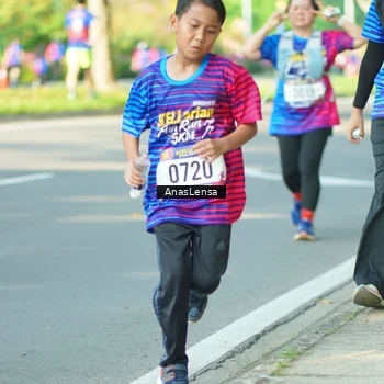 Runner Photo 8027928