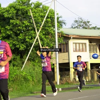 Runner Photo 8028023