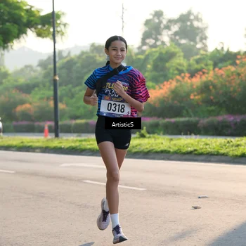Runner Photo 8028060