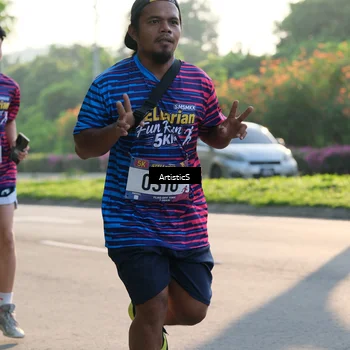 Runner Photo 8028088