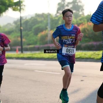 Runner Photo 8028143