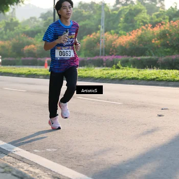 Runner Photo 8028176