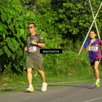 Runner Photo 8028293