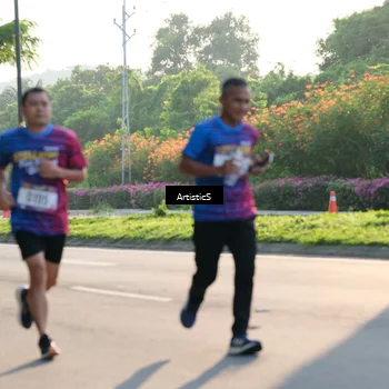 Runner Photo 8028314