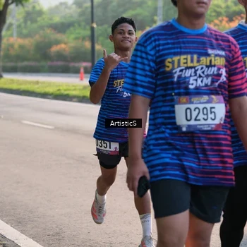 Runner Photo 8028340