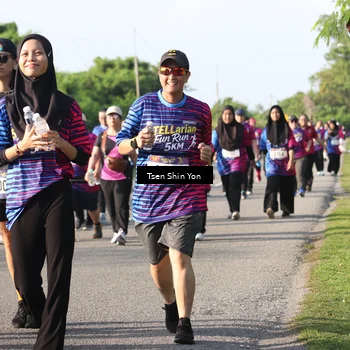 Runner Photo 8028683