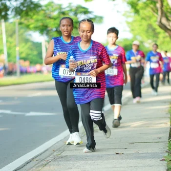 Runner Photo 8028740