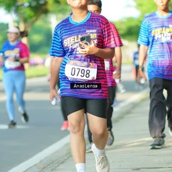 Runner Photo 8028900