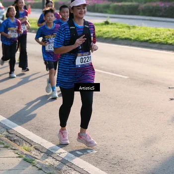 Runner Photo 8028941