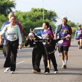 Runner Photo 8028963