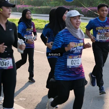 Runner Photo 8029011