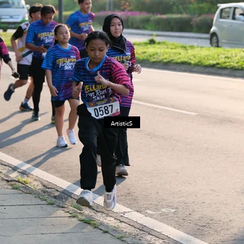 Runner Photo 8029340