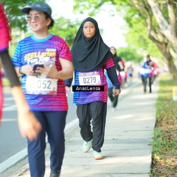 Runner Photo 8029351