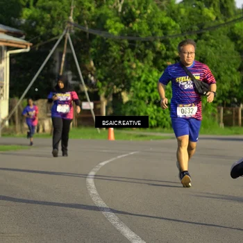 Runner Photo 8029750
